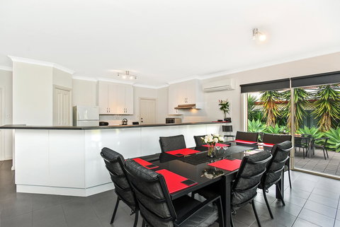 'The Hidden Diamond' - Normanville - Hervey Bay Accommodation 12