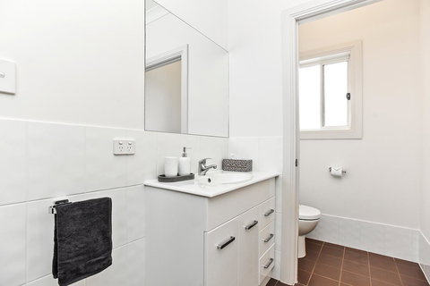 'The Hidden Diamond' - Normanville - Hervey Bay Accommodation 27