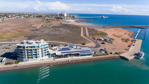 Wallaroo Marina Luxury Apartment - Tourism Hervey Bay 22