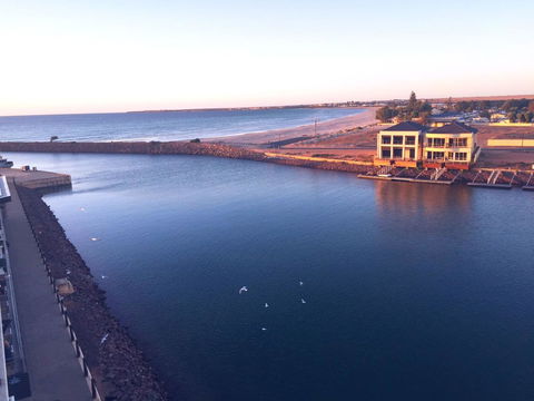 Wallaroo Marina Luxury Apartment - Tourism Hervey Bay 25