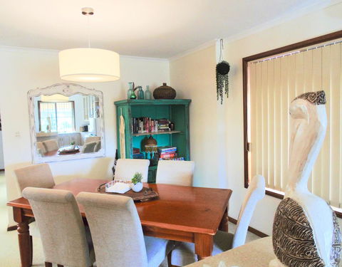Baronet B & B - Tourism Hervey Bay 5
