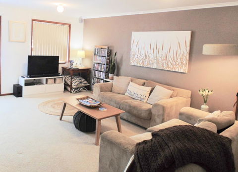 Baronet B & B - Tourism Hervey Bay 3