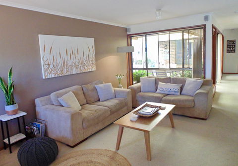Baronet B & B - Tourism Hervey Bay 4