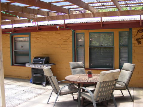 Trevalia Accommodation - Tourism Hervey Bay 10