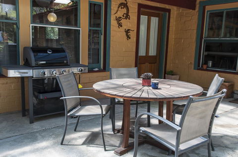 Trevalia Accommodation - Tourism Hervey Bay 21