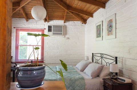 Trevalia Accommodation - Tourism Hervey Bay 31