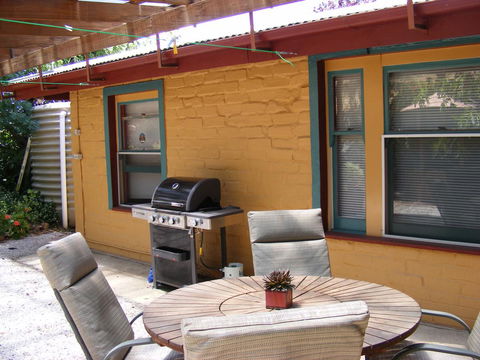 Trevalia Accommodation - Tourism Hervey Bay 9