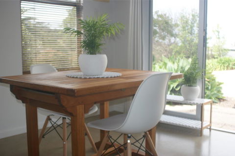 S T U D I O 22 Peaceful Retreat With Garden Views - Tourism Hervey Bay 9