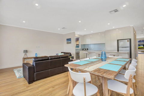 Eastern Breeze - Tourism Hervey Bay 23