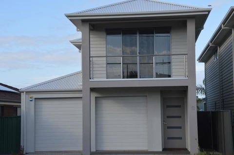 Eastern Breeze - Tourism Hervey Bay 5