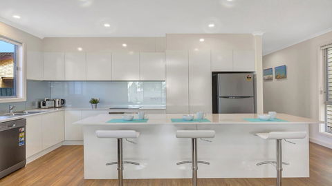Eastern Breeze - Tourism Hervey Bay 19