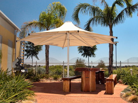 Majestic Oasis Apartments - Hervey Bay Accommodation 6