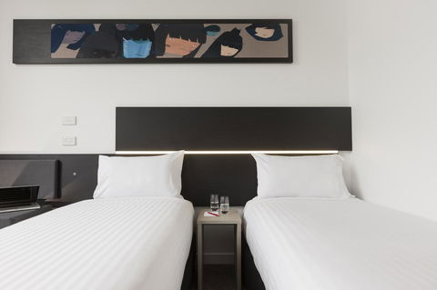 Ibis Adelaide - Hervey Bay Accommodation 5