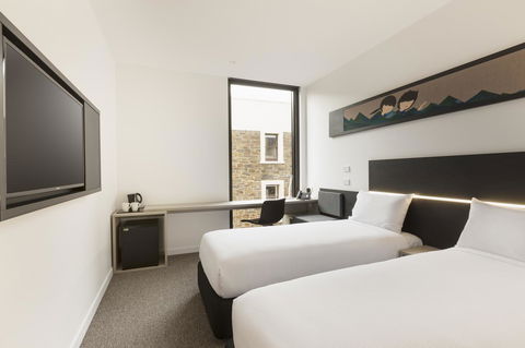 Ibis Adelaide - Hervey Bay Accommodation 7