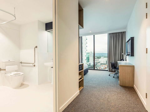 Ibis Adelaide - Hervey Bay Accommodation 39