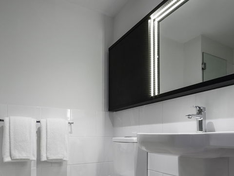 Ibis Adelaide - Hervey Bay Accommodation 10