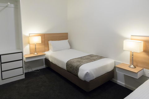 Bay 10 - Suites And Apartments - Tourism Hervey Bay 24