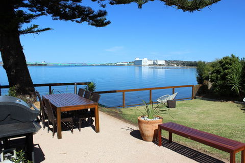 Bay 10 - Suites And Apartments - Tourism Hervey Bay 17