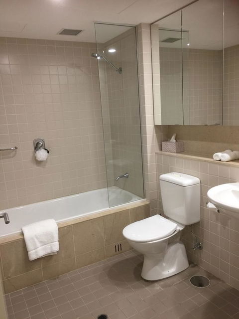 Luxury Beachside Accomodation - Tourism Hervey Bay 8