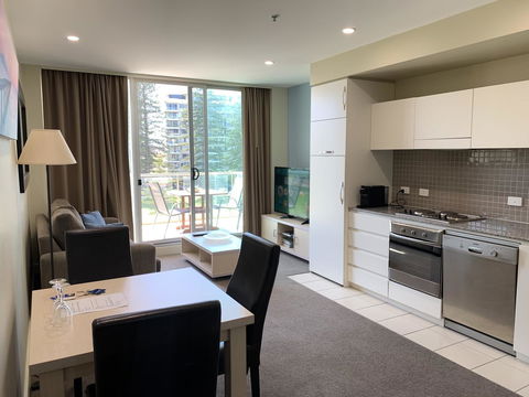 Luxury Beachside Accomodation - Tourism Hervey Bay 1