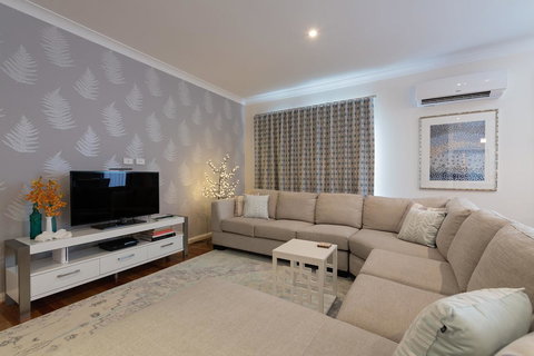 Boutique Getaway On Wright - Hervey Bay Accommodation 1