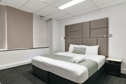 Cosmo On Bank - Hervey Bay Accommodation 7