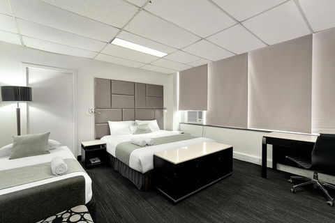 Cosmo On Bank - Hervey Bay Accommodation 6