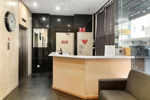 Cosmo On Bank - Hervey Bay Accommodation 14