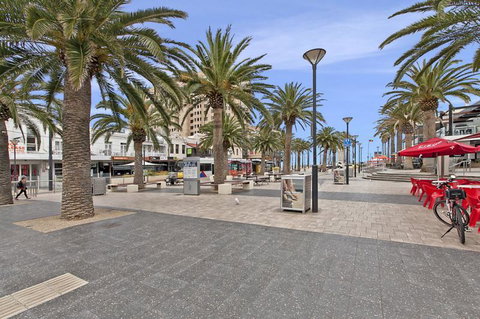 Glenelg Beach Studio - Hervey Bay Accommodation 8
