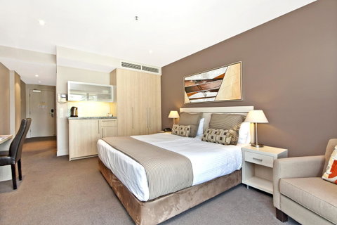Glenelg Beach Studio - Hervey Bay Accommodation 10
