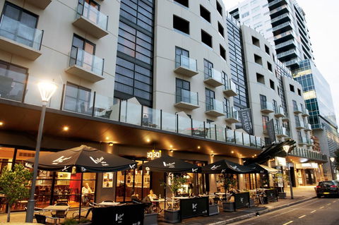 Mantra Hindmarsh Square - Hervey Bay Accommodation 3