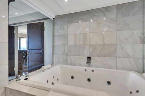Stamford Plaza Adelaide - Hervey Bay Accommodation 40