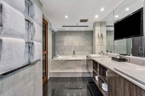 Stamford Plaza Adelaide - Hervey Bay Accommodation 42