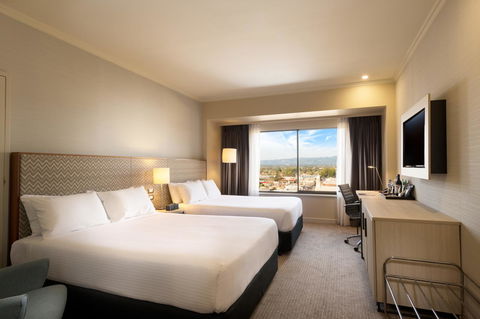 Stamford Grand Adelaide - Tourism Hervey Bay 6