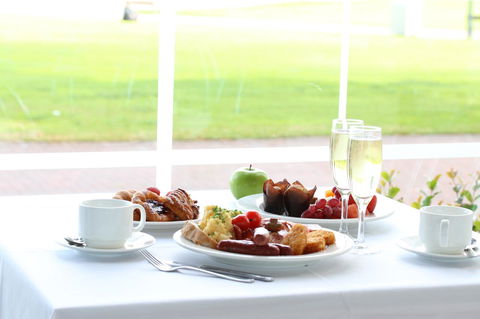 Stamford Grand Adelaide - Tourism Hervey Bay 8