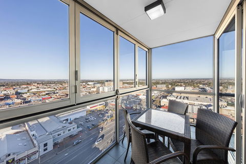 IStay Precinct Adelaide - Hervey Bay Accommodation 20