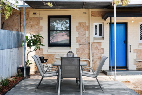 Cute And Cosy - Events, Workers, Getaways - Tourism Hervey Bay 12