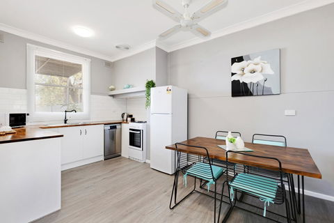 Cute And Cosy - Events, Workers, Getaways - Tourism Hervey Bay 7