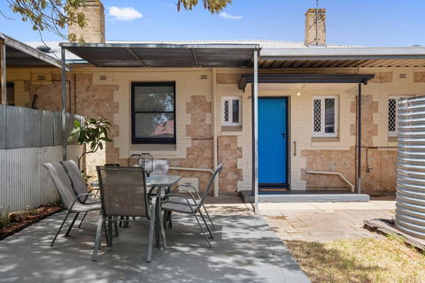 Cute And Cosy - Events, Workers, Getaways - Tourism Hervey Bay 13