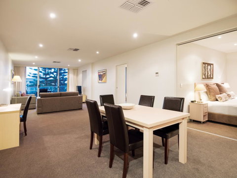 Oaks Glenelg Liberty Suites - Hervey Bay Accommodation 24