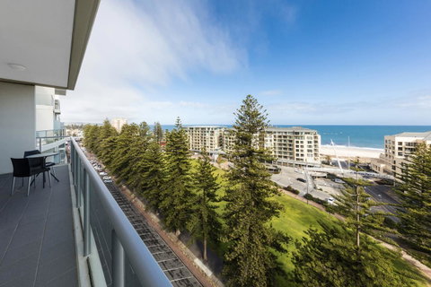 Oaks Glenelg Liberty Suites - Hervey Bay Accommodation 13