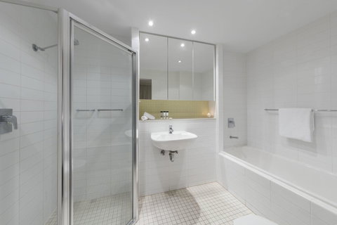 Oaks Glenelg Liberty Suites - Hervey Bay Accommodation 28