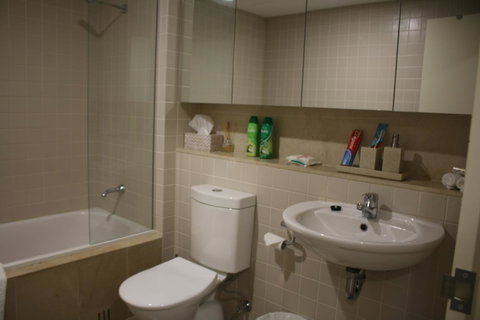 Beachside Luxury Getaway In Glenelg - Hervey Bay Accommodation 11