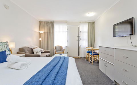 Glenelg Oasis Studios - Tourism Hervey Bay 4