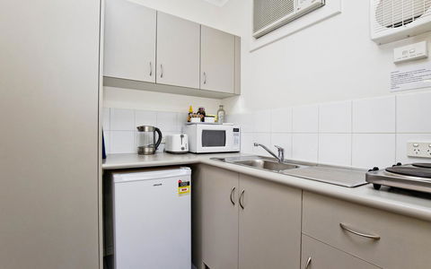 Glenelg Oasis Studios - Tourism Hervey Bay 10