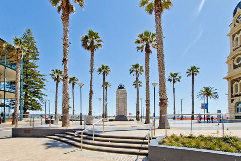 Glenelg Oasis Studios - Tourism Hervey Bay 5