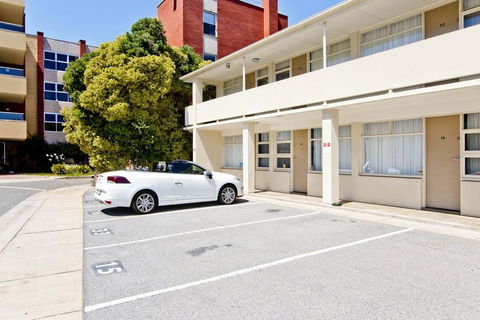 Glenelg Oasis Studios - Tourism Hervey Bay 6