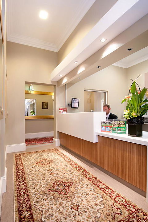 Adabco Boutique Hotel Adelaide - Hervey Bay Accommodation 10