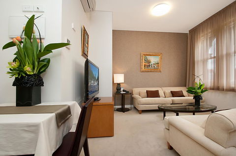 Adabco Boutique Hotel Adelaide - Hervey Bay Accommodation 30