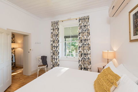 The Other House - Tourism Hervey Bay 15